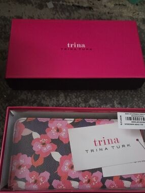 Trina Turk Pink and Coral Floral Zip Wallet